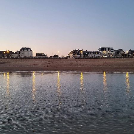 Appartement Merville-Franceville-Plage, 3 pièces, 4 personnes - FR-1-465-46 Extérieur photo